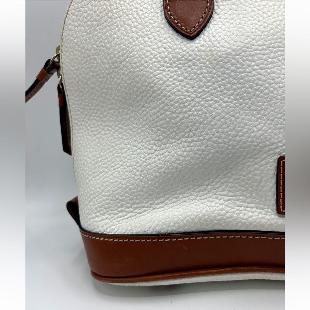 Dooney & Bourke White and Tan Bag - Picture 3 of 14